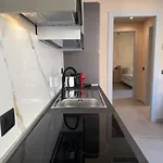 Alfieri4 - Netflix-parking-supermarket-centro Lejlighed *