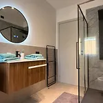 Alfieri4 - Netflix-parking-supermarket-centro Bergamo