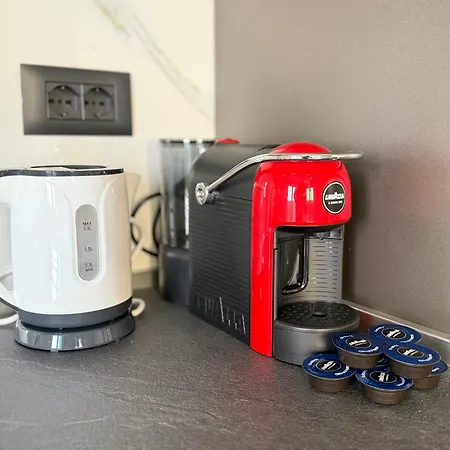 Alfieri4 - Netflix-parking-supermarket-centro 아파트