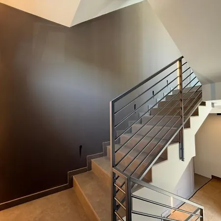 Alfieri4 - Netflix-parking-supermarket-centro Lägenhet