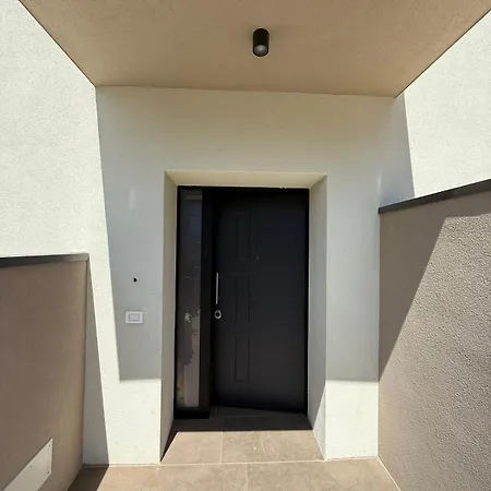 Lägenhet Alfieri4 - Netflix-parking-supermarket-centro