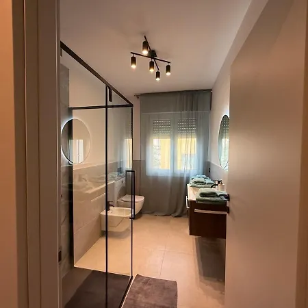 Alfieri4 - Netflix-parking-supermarket-centro Bergamo