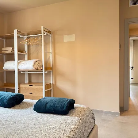 Alfieri4 - Netflix-parking-supermarket-centro Lägenhet