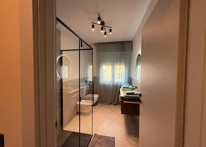 Alfieri4 - Netflix-parking-supermarket-centro Bergamo