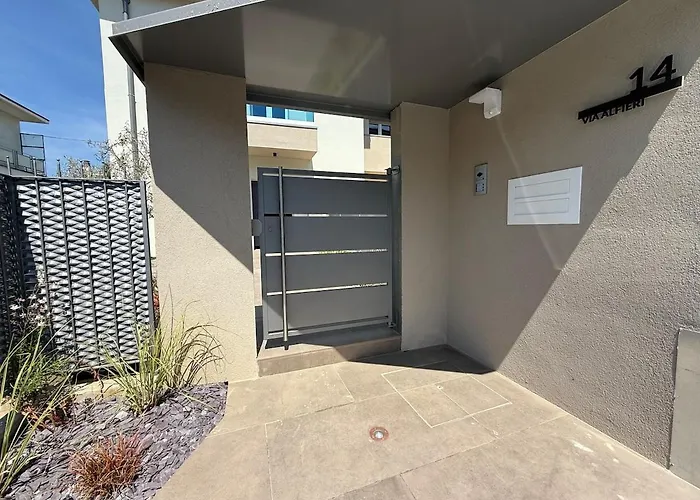 Alfieri4 - Netflix-parking-supermarket-centro 아파트 베르가모