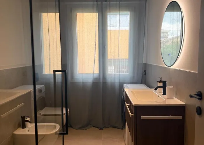 Alfieri4 - Netflix-parking-supermarket-centro Apartman *